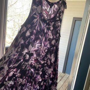 Vera Wang flowy dress w pockets